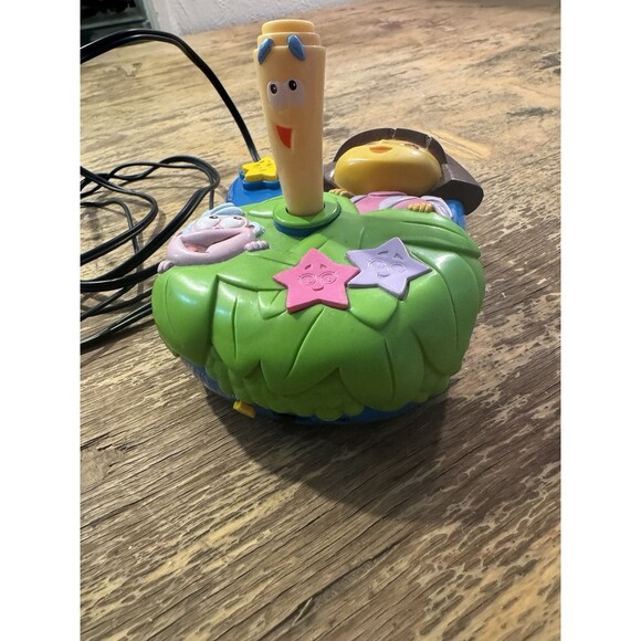 Dora The Explorer Plug It In and Play TV Game System Jakks Pacific 2005 - Picture 3 of 7